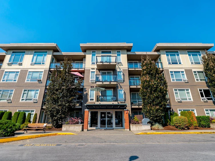 A210-20211 66 Avenue, Langley, BC, V2Y 0L4 - 2