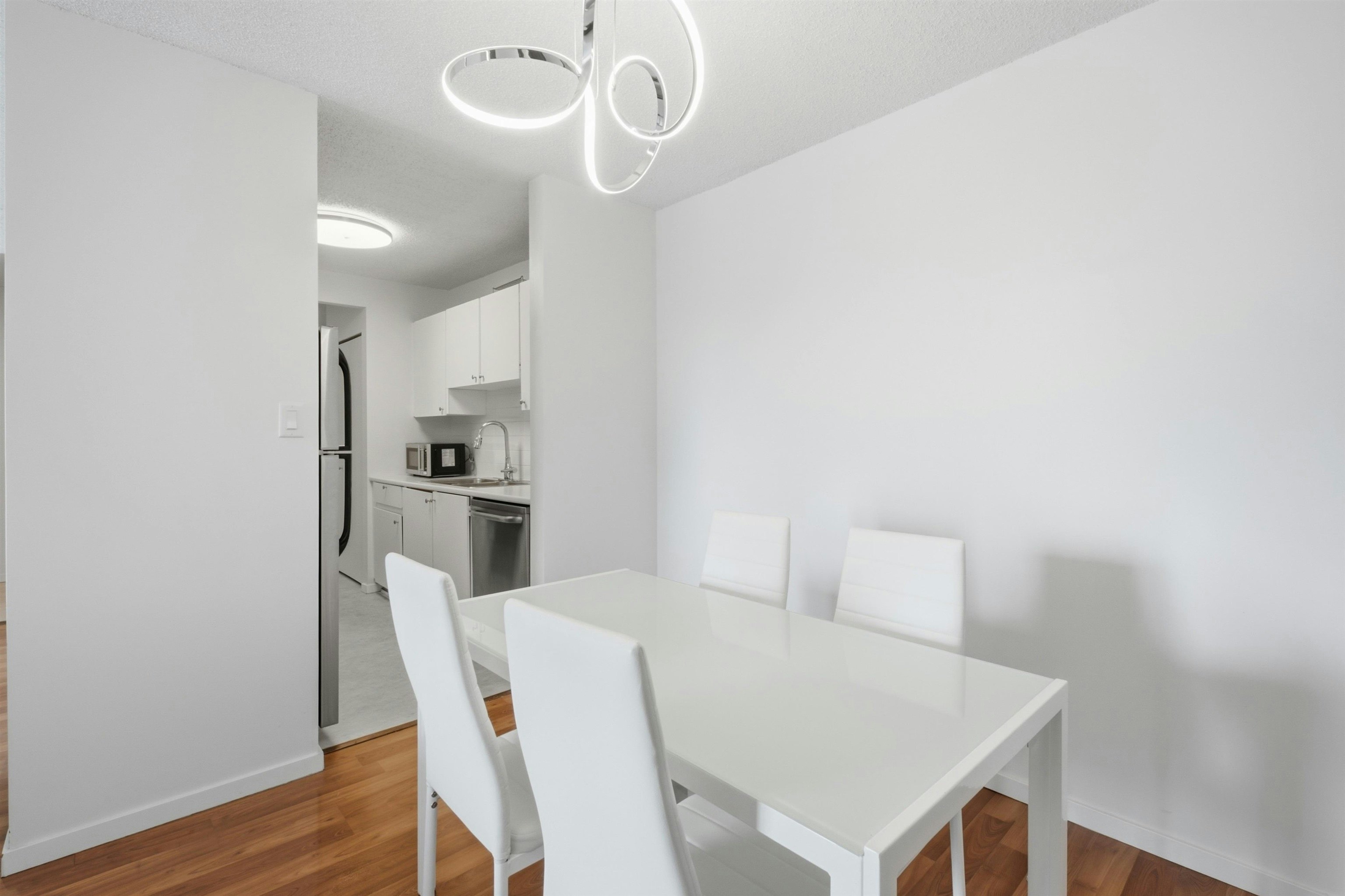 1602-9541 Erickson Drive, Burnaby, BC, V3J 7N8 - 11