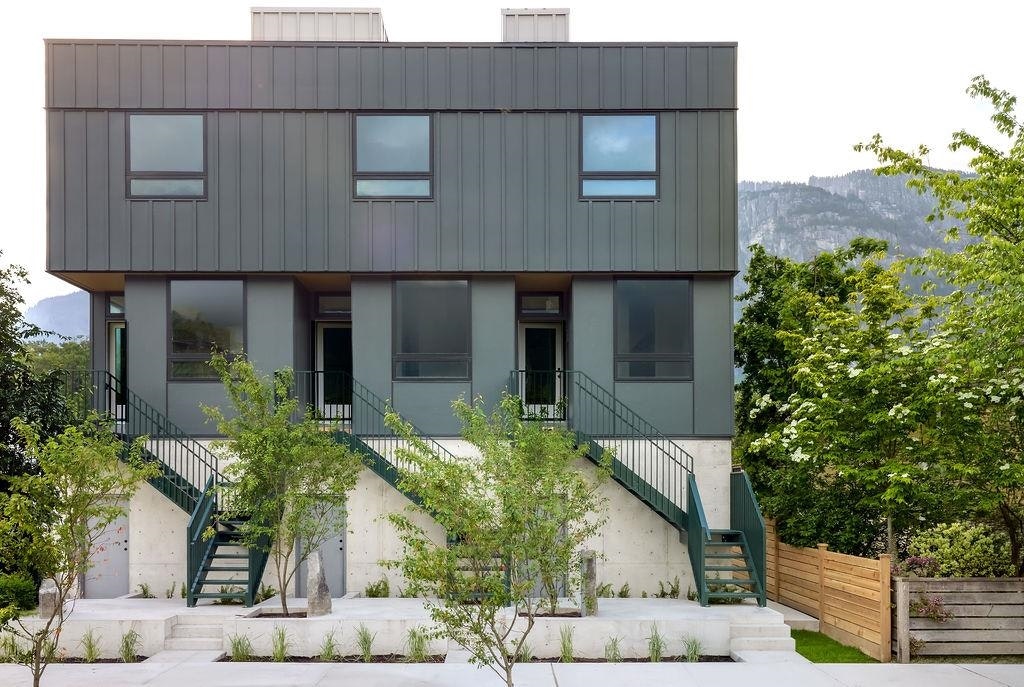 2-37940 Fourth Avenue - 2