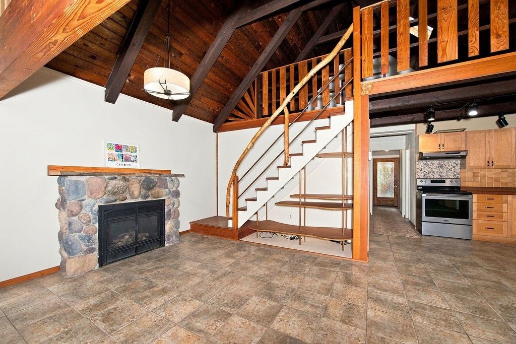 2825 Lower Road, Roberts Creek, BC, V0N 2W2 - 6