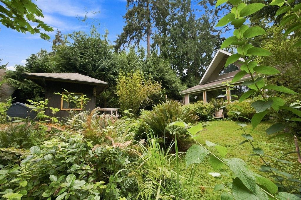 2825 Lower Road - 2