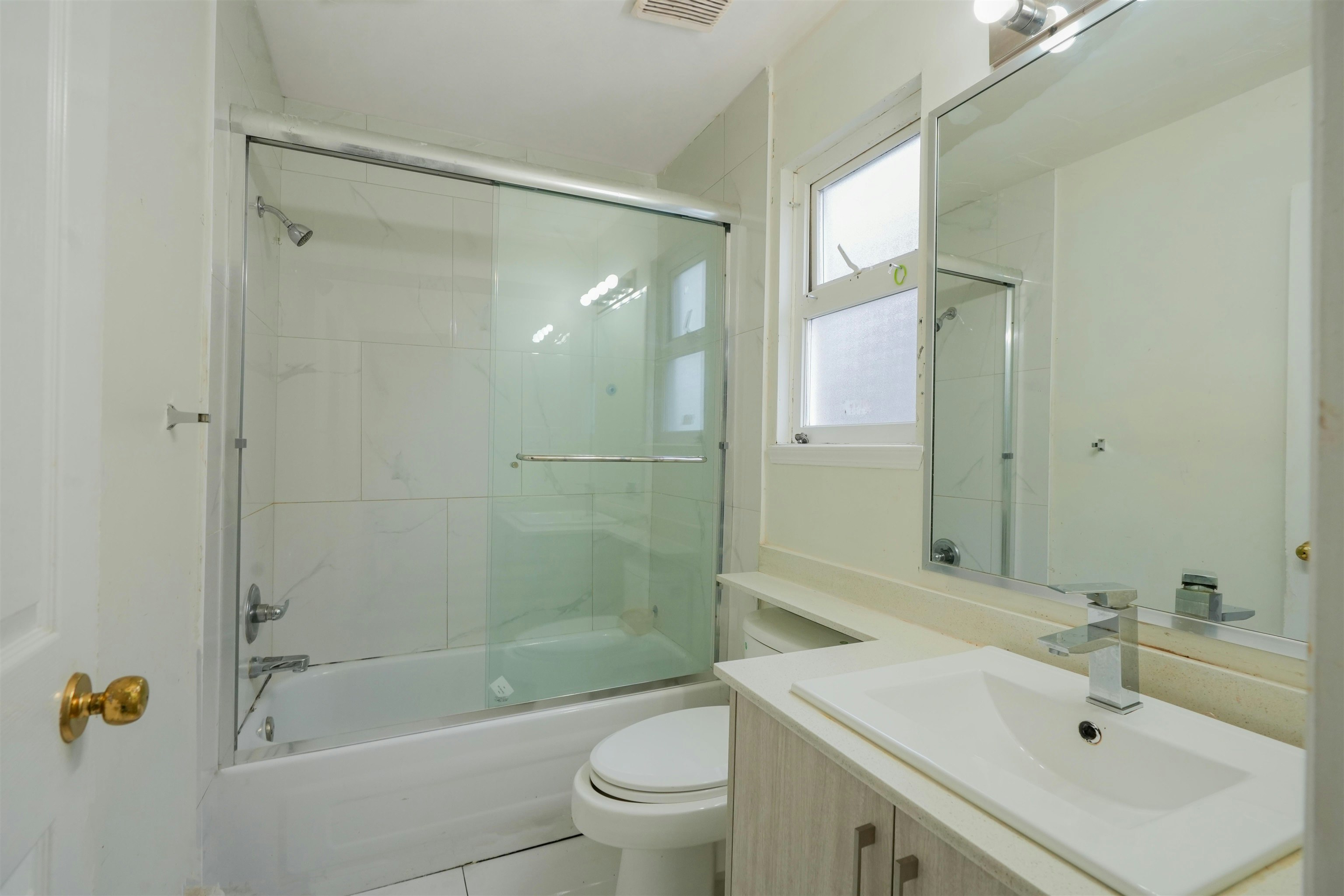 13347 89 Avenue, Surrey, BC, V3V 1A6 - 23