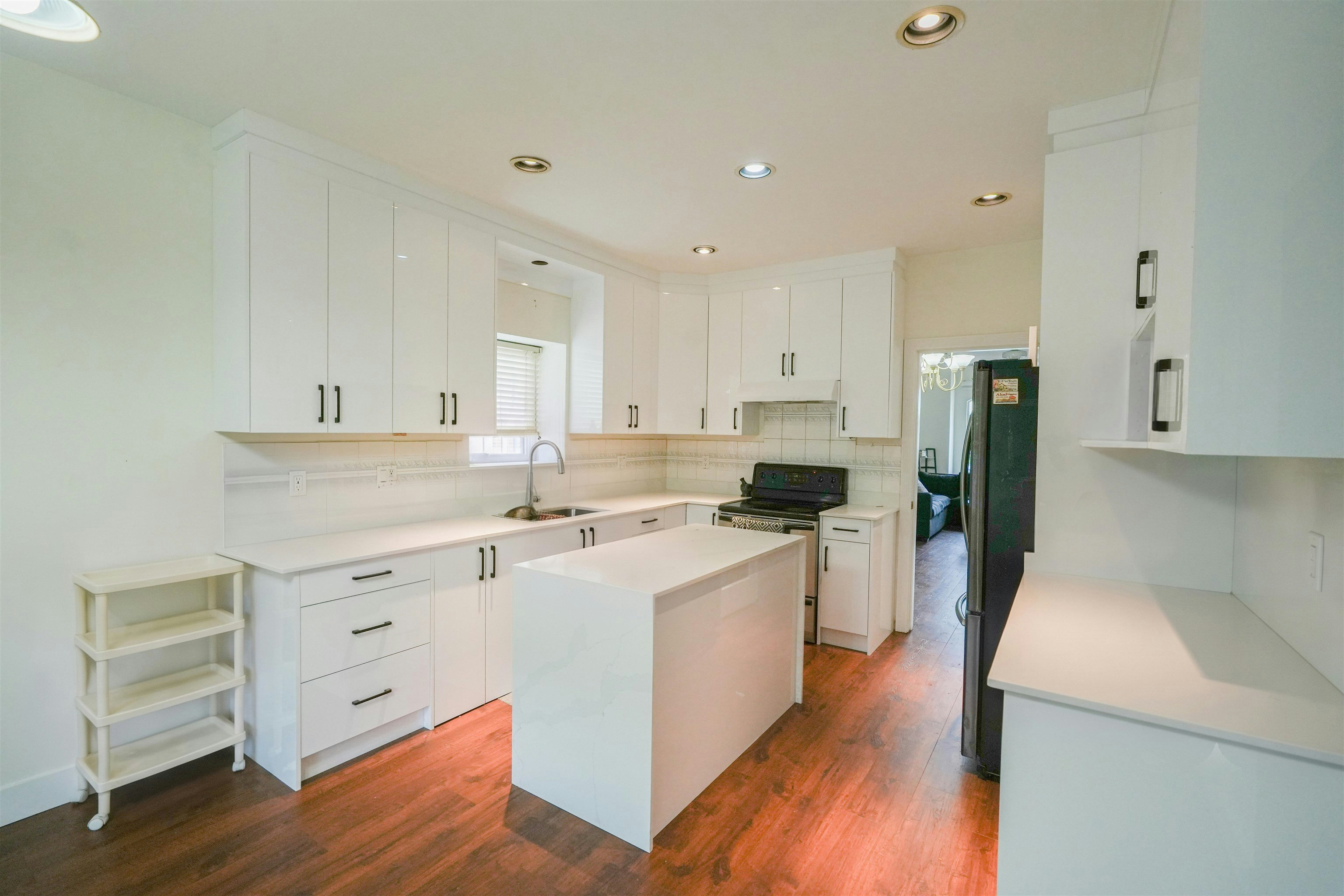13347 89 Avenue - 5