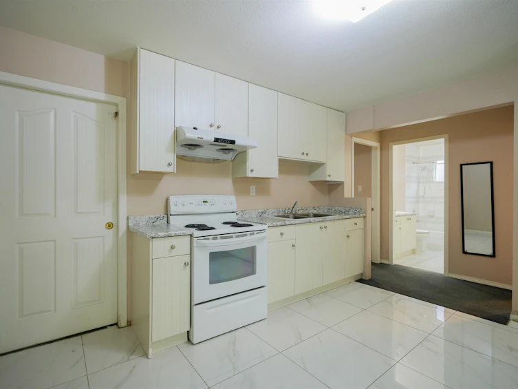 13347 89 Avenue, Surrey, BC, V3V 1A6 - 17