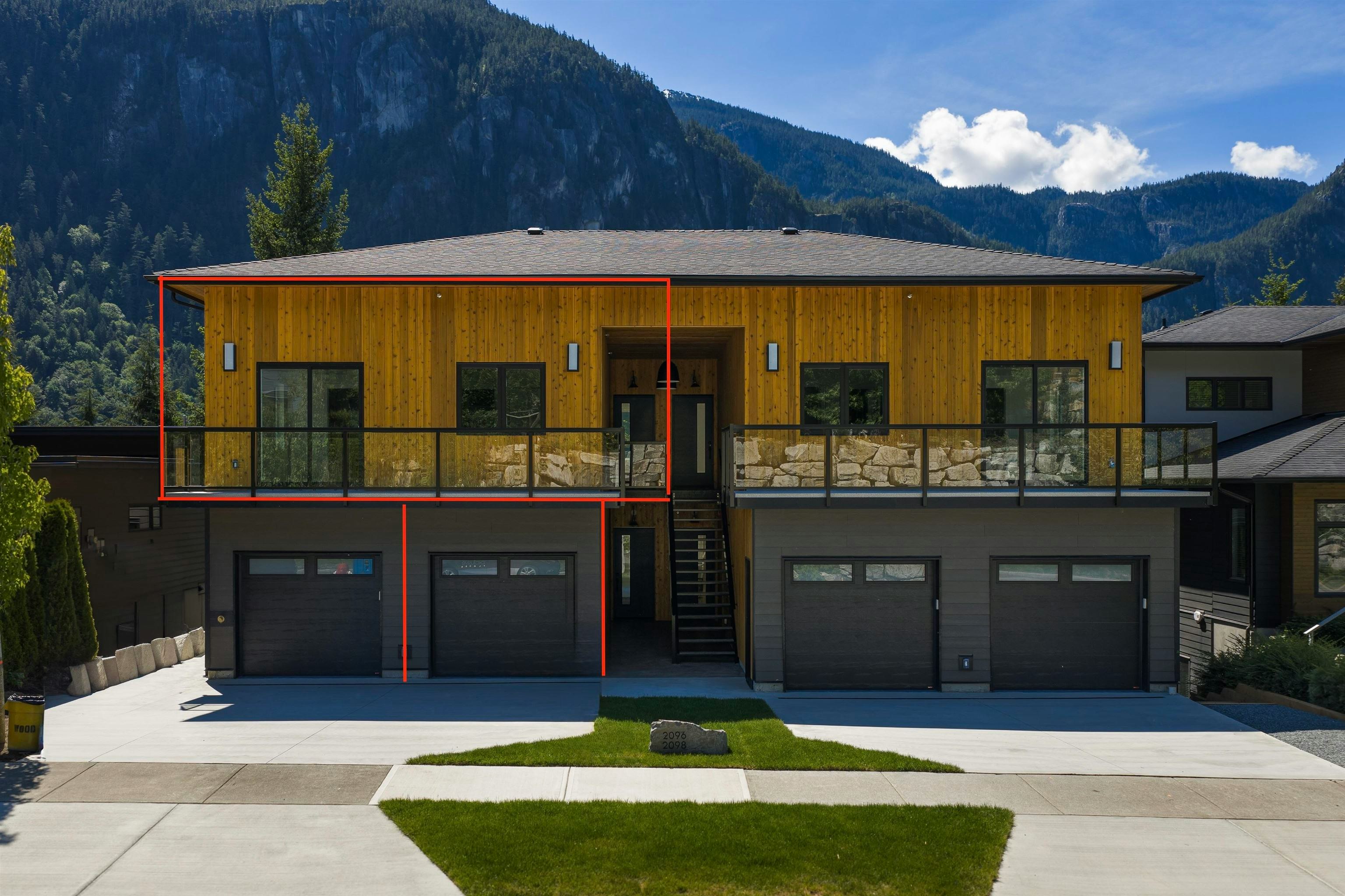 2-2098 Crumpit Woods Drive, Squamish, BC, V8B 0T6