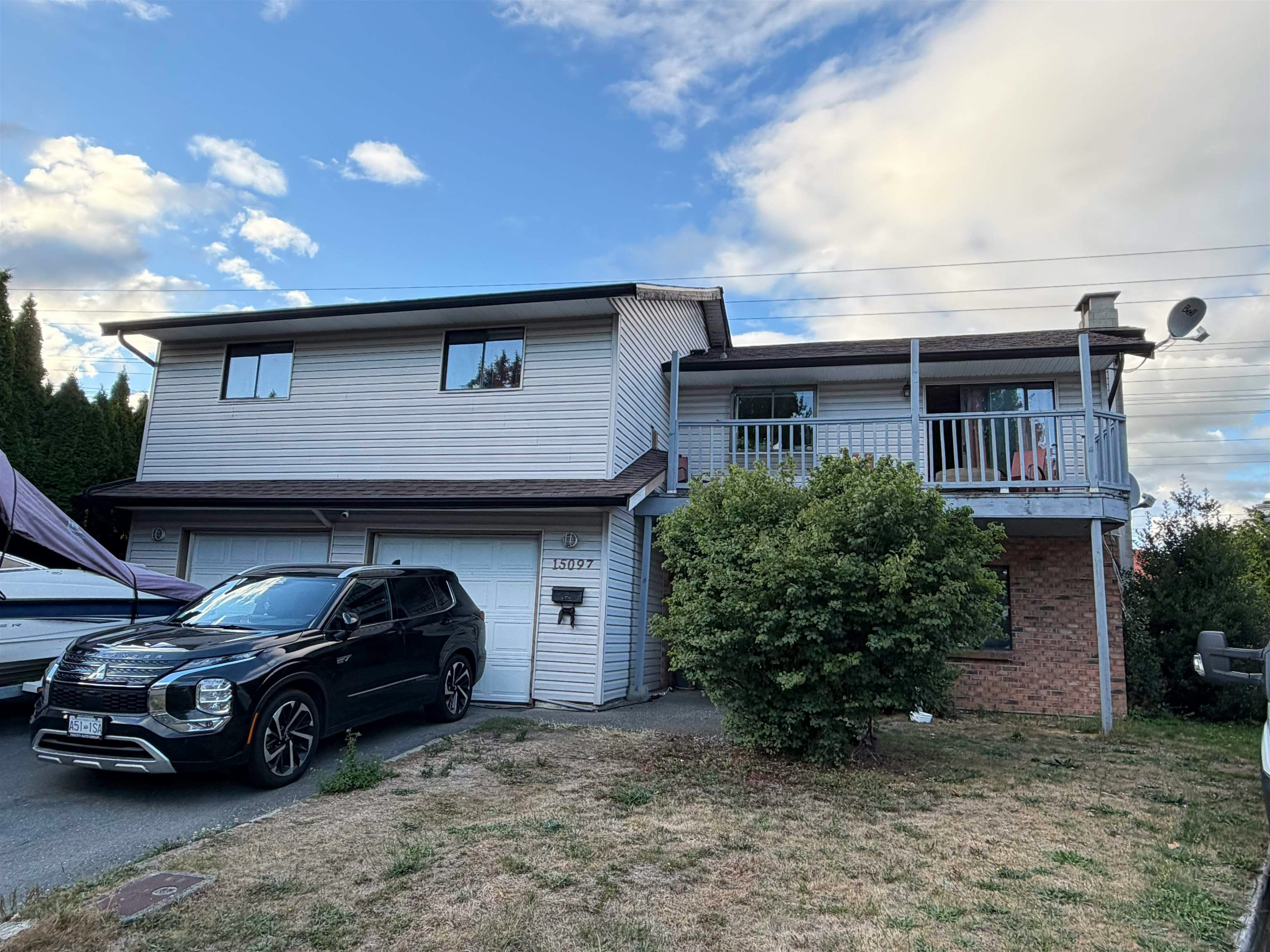 15097 95 Avenue, Surrey, BC, V3R 7S3