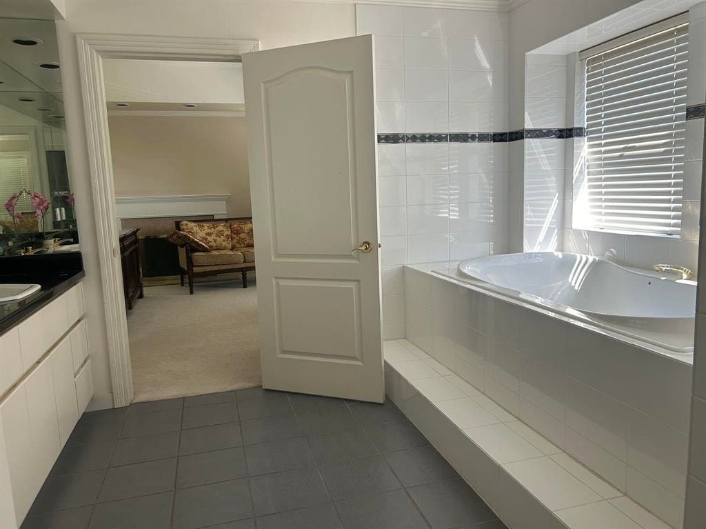 1810 St. Denis Road, West Vancouver, BC, V7V 3W5 - 11
