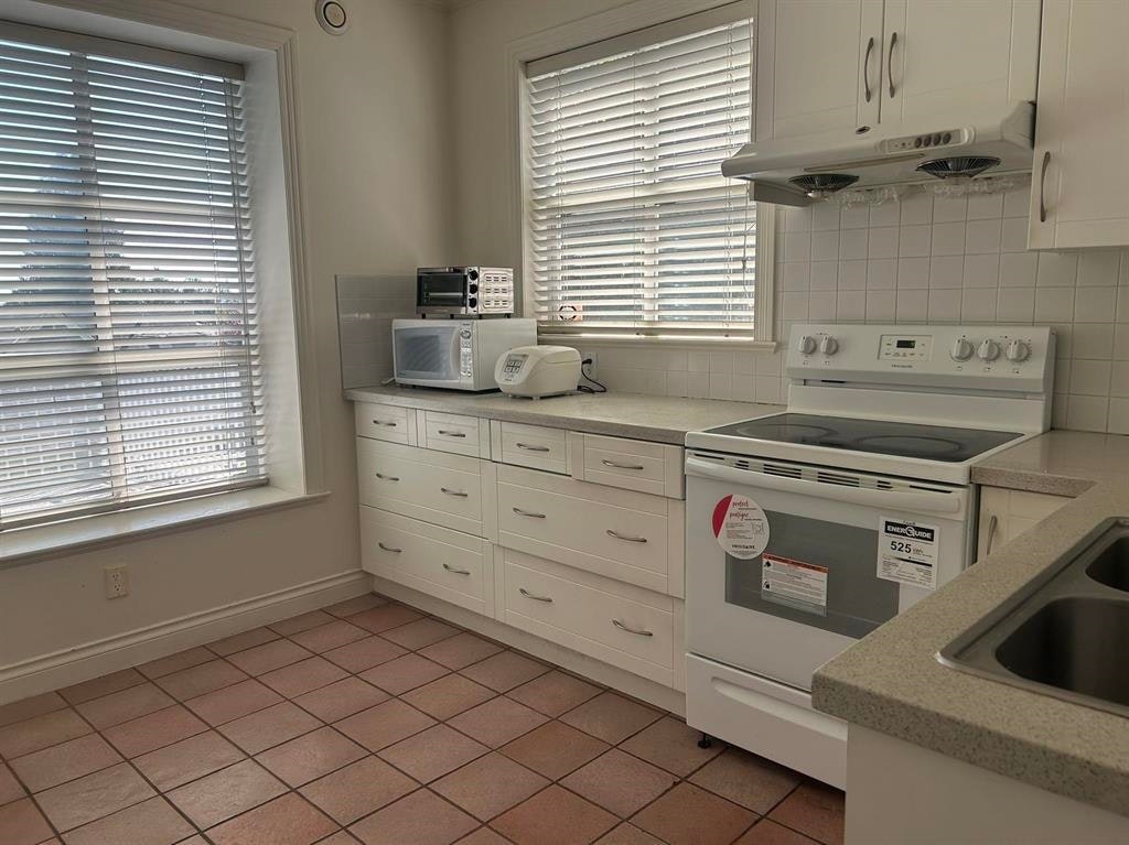 1810 St. Denis Road, West Vancouver, BC, V7V 3W5 - 8