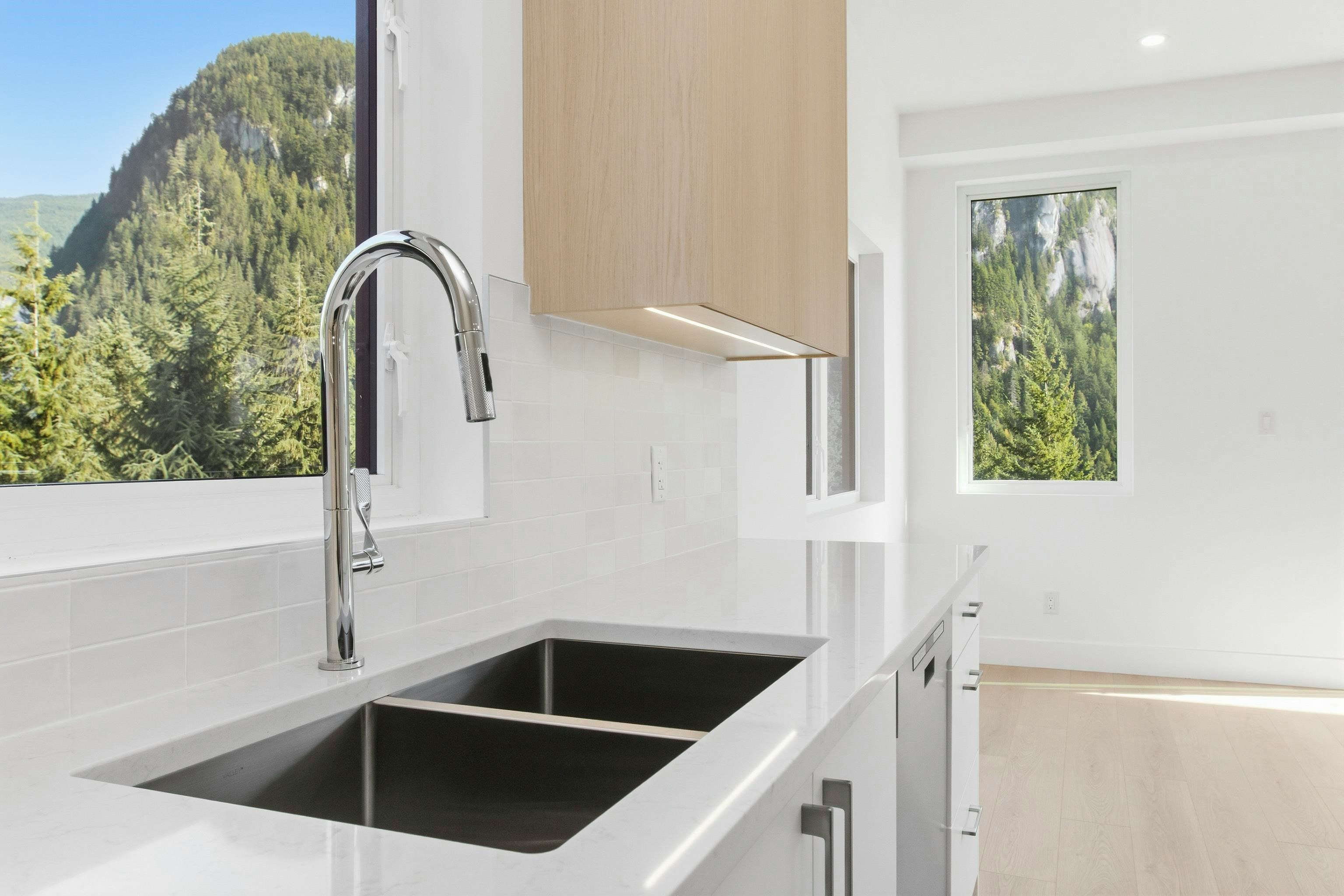 2-2096 Crumpit Woods Drive, Squamish, BC, V8B 0T6 - 11