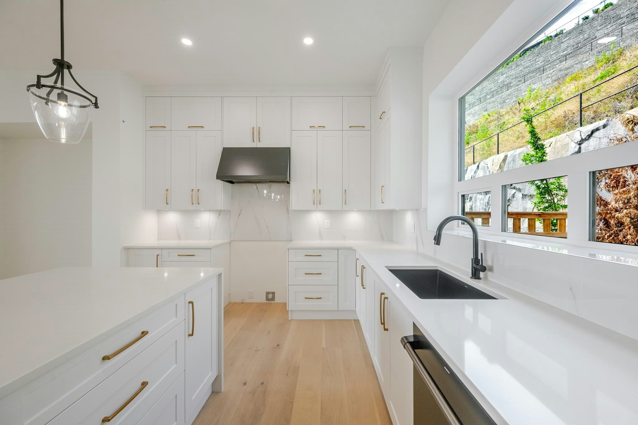 3595 Mee Place, Coquitlam, BC, V3E 0P2 - 6
