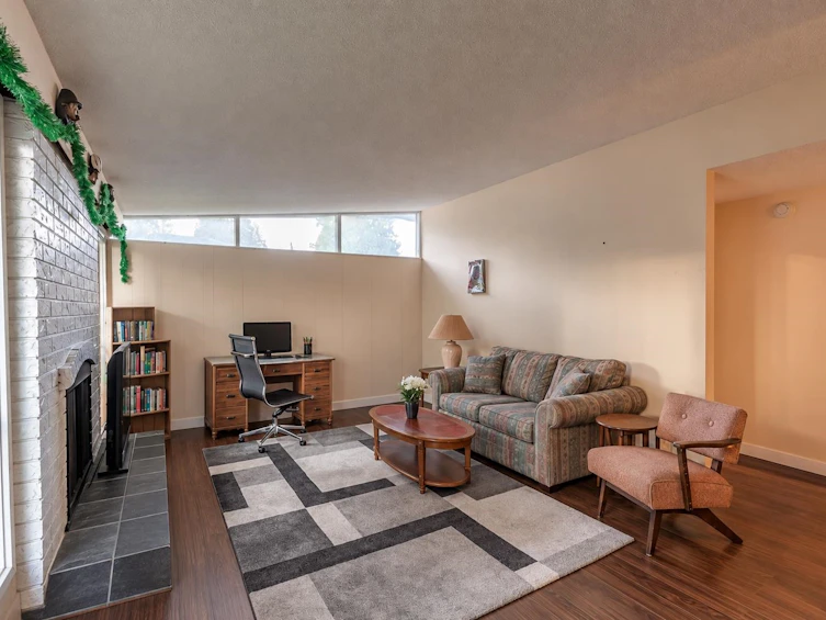 9704 131 Street, Surrey, BC, V3T 3P3 - 2