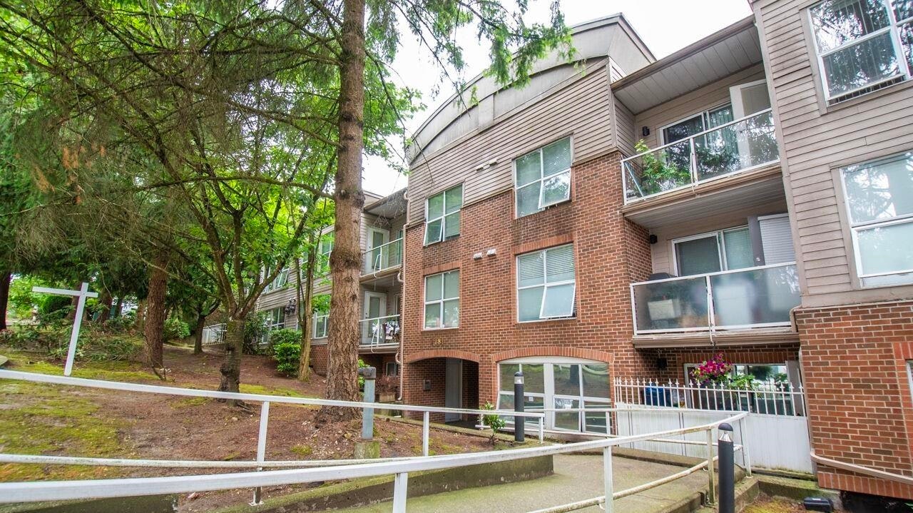402-4181 Norfolk Street, Burnaby, BC, V5G 1E8 - 11