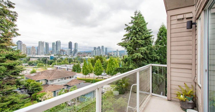 402-4181 Norfolk Street, Burnaby, BC, V5G 1E8 - 2