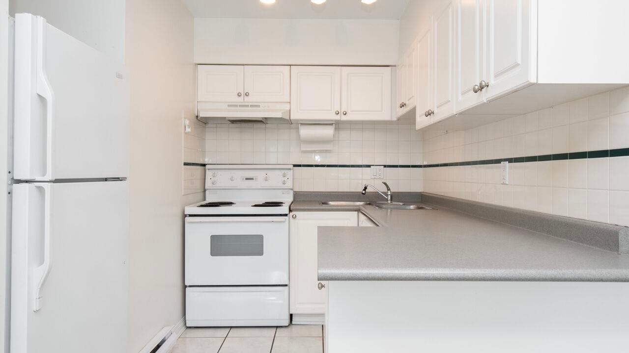 402-4181 Norfolk Street, Burnaby, BC, V5G 1E8 - 5