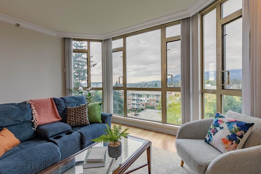 606-160 W Keith Road - 2