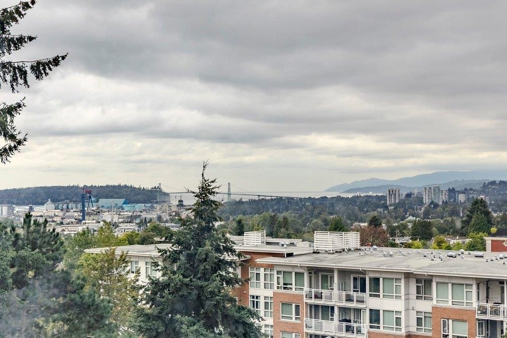 606-160 W Keith Road - 4