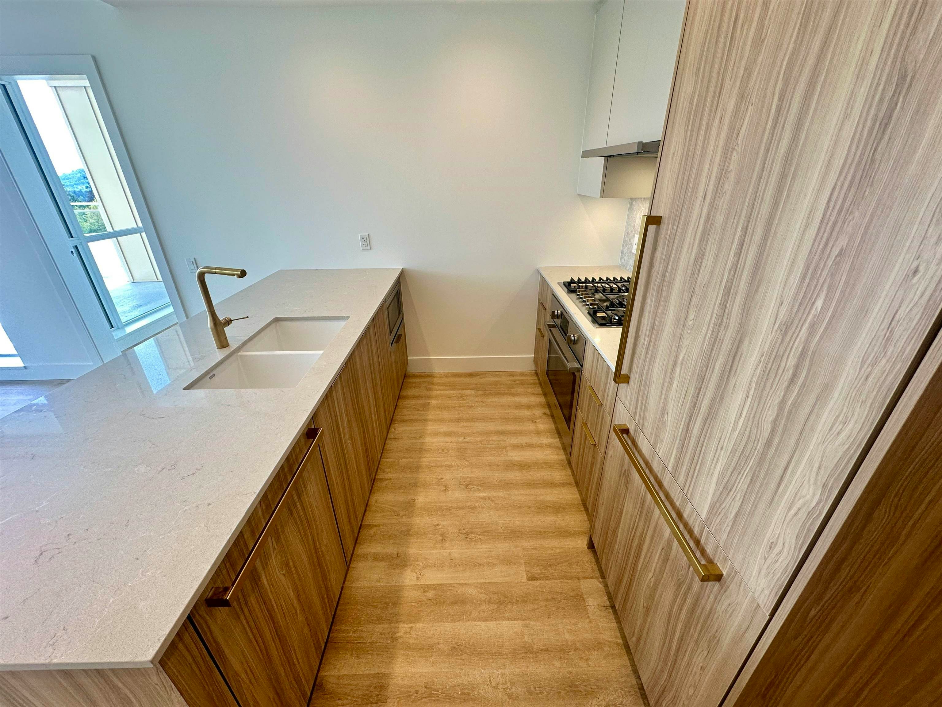 1004-2375 Emery Court, North Vancouver, BC, V7J 0E9 - 3
