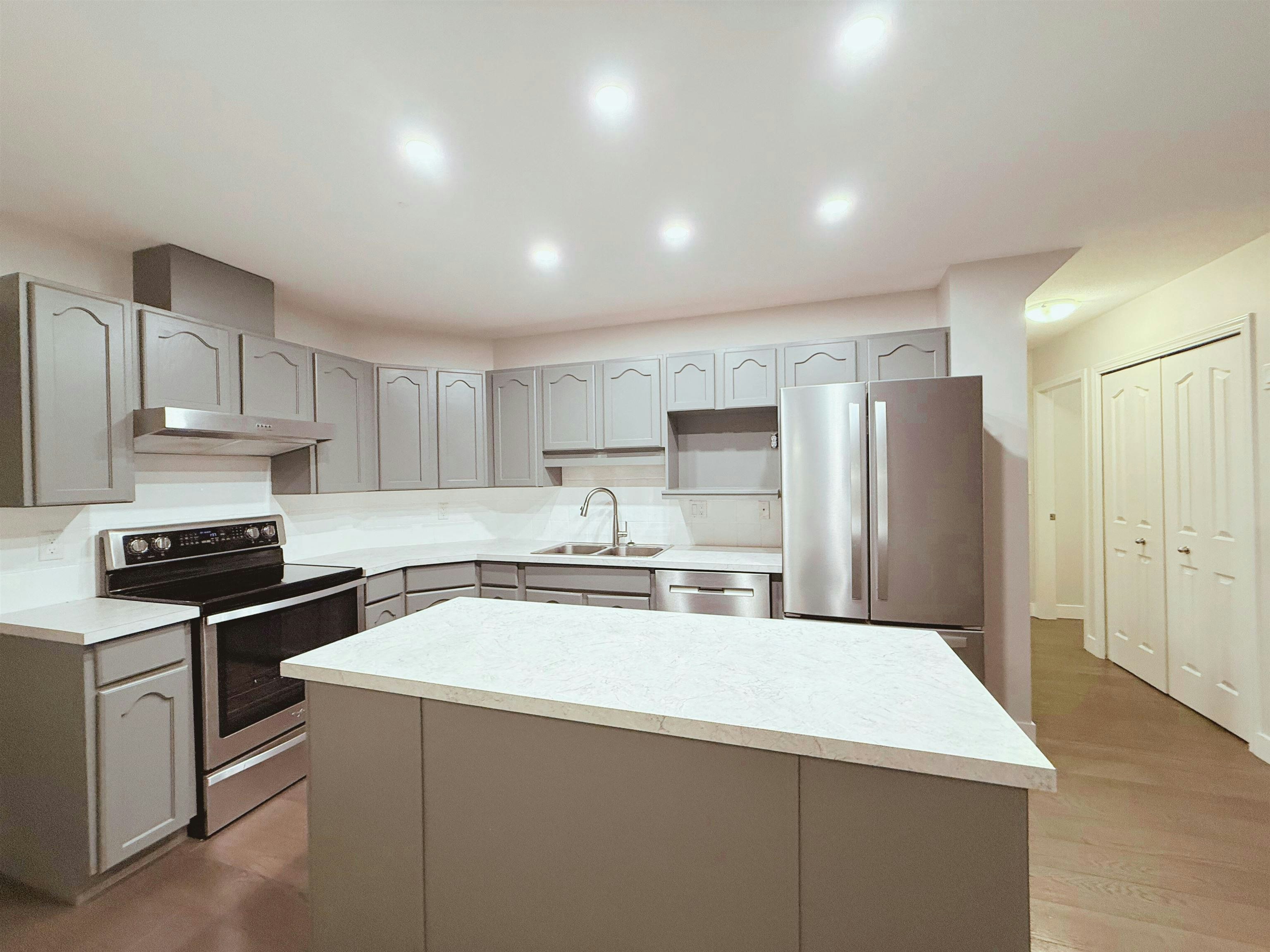 14665 84a Avenue, Surrey, BC, V3S 7V5 - 4