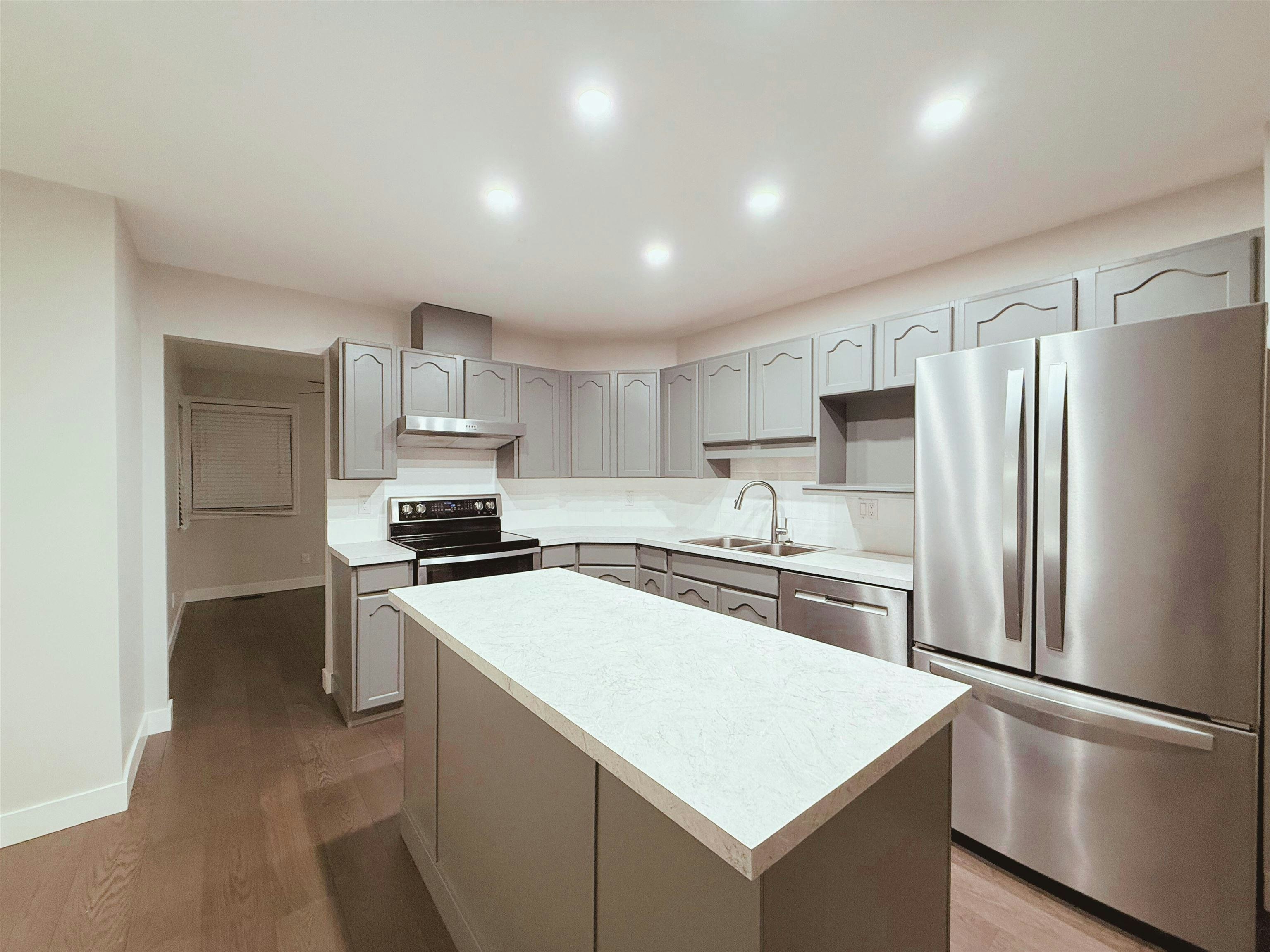 14665 84a Avenue, Surrey, BC, V3S 7V5 - 5