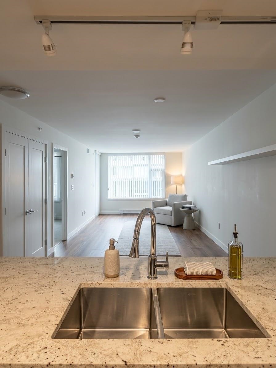 8XX-8699 Hazelbridge Way, Richmond, BC, V6X 0T4 - 4