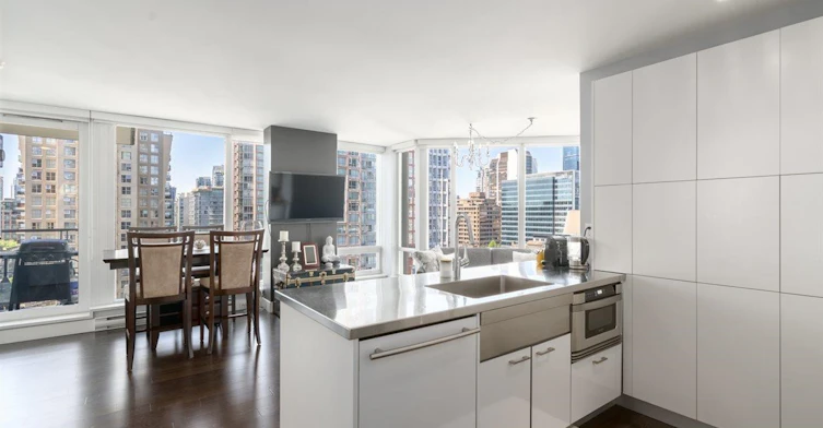 1207-535 Smithe Street, Vancouver, BC, V6B 0H2 - 3