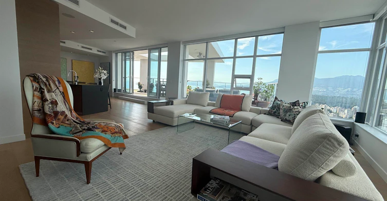 WITHHELD Withheld, Vancouver, BC, V6Z 0G7 - 14