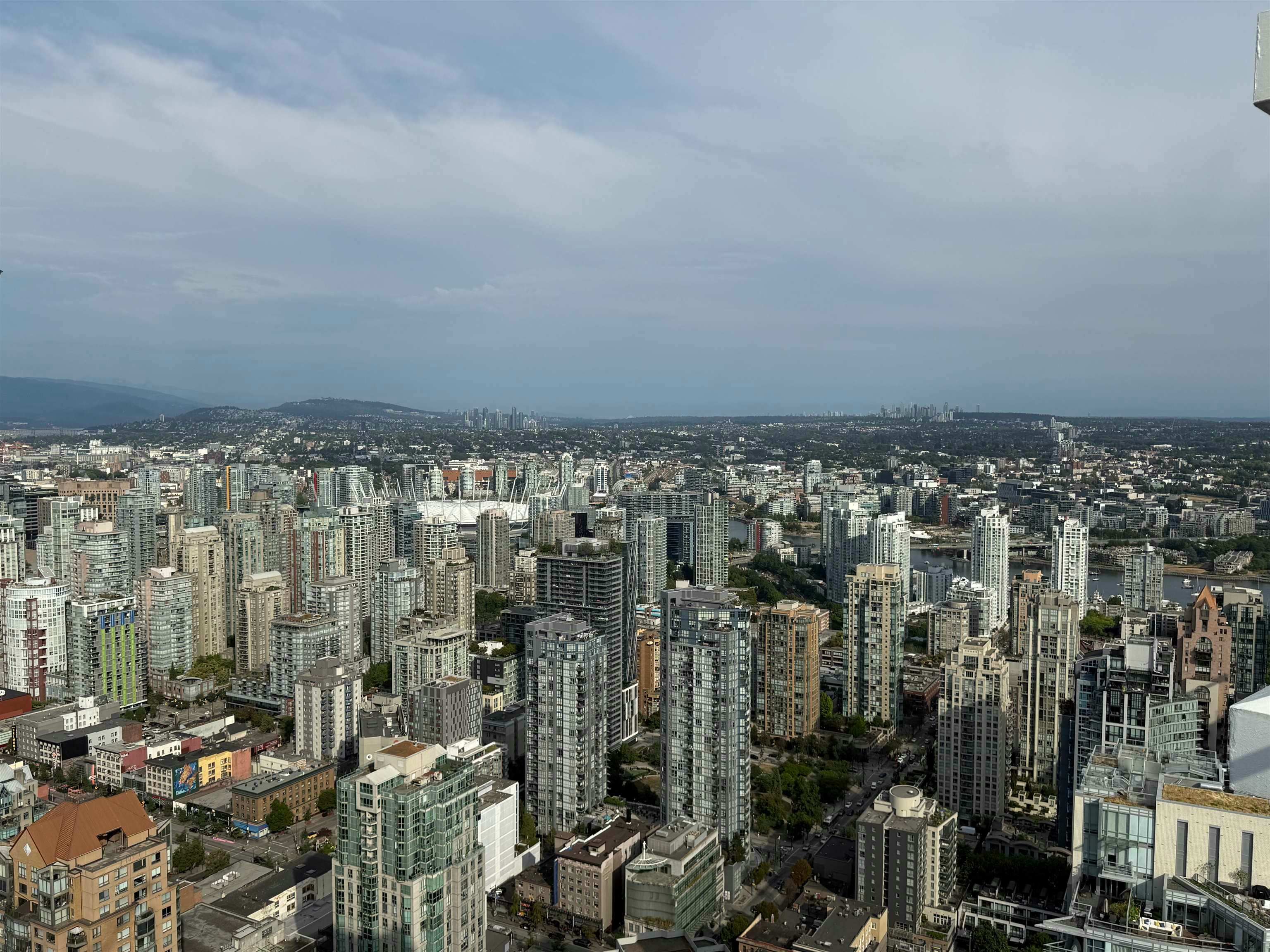 WITHHELD Withheld, Vancouver, BC, V6Z 0G7 - 34