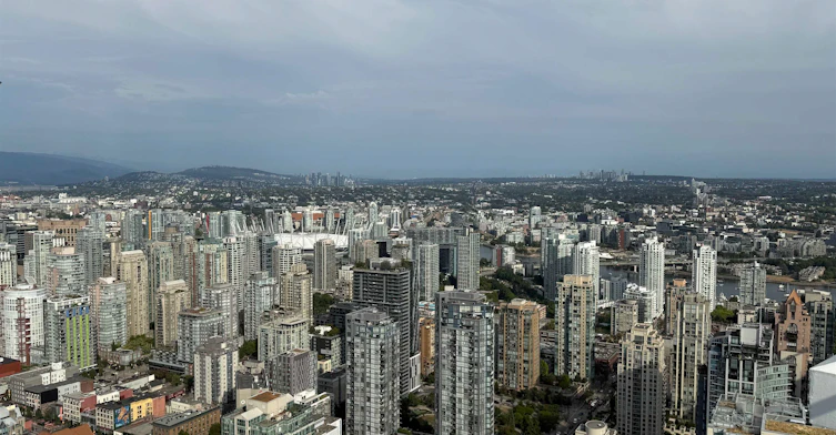 WITHHELD Withheld, Vancouver, BC, V6Z 0G7 - 34