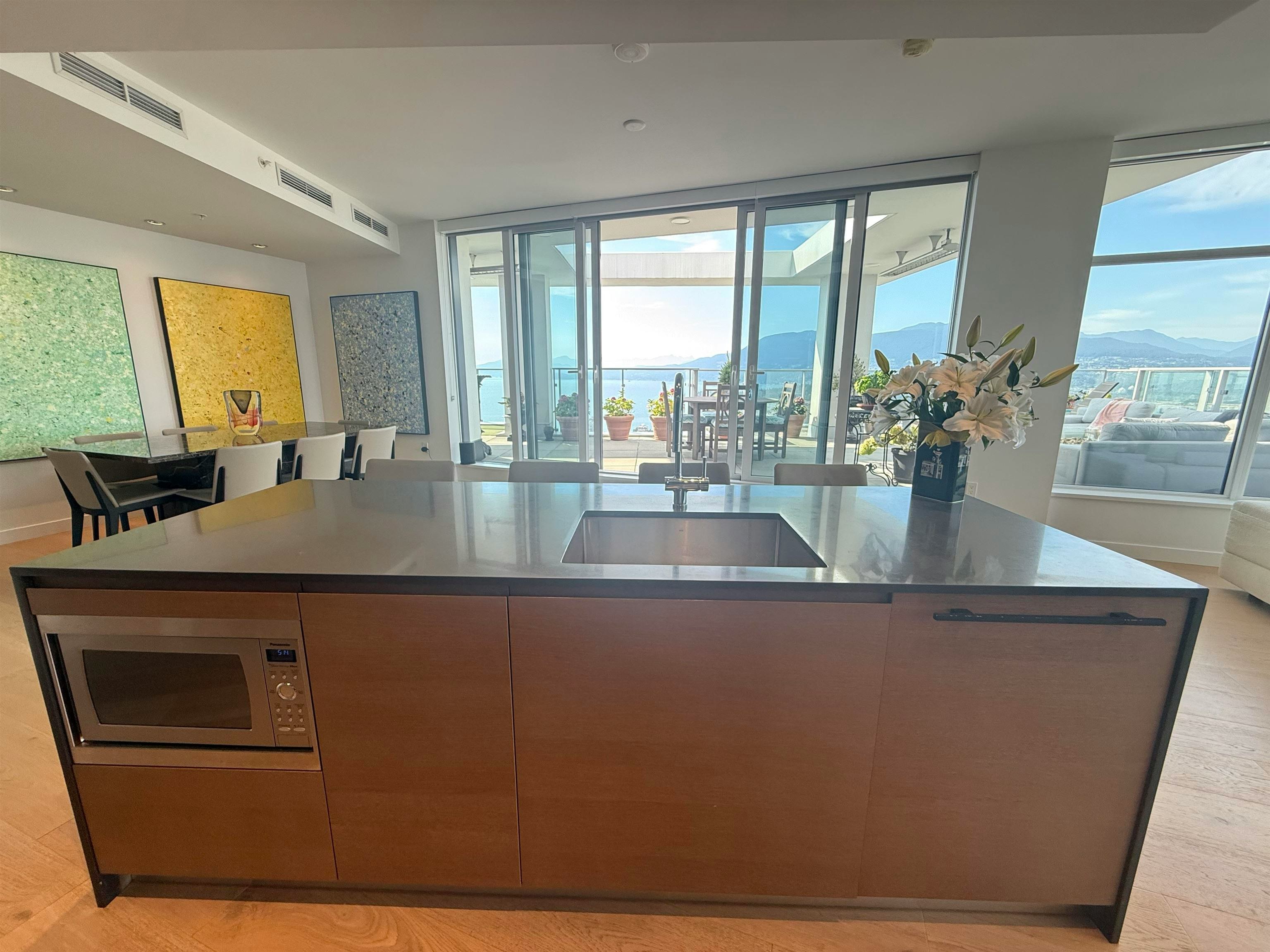 WITHHELD Withheld, Vancouver, BC, V6Z 0G7 - 8