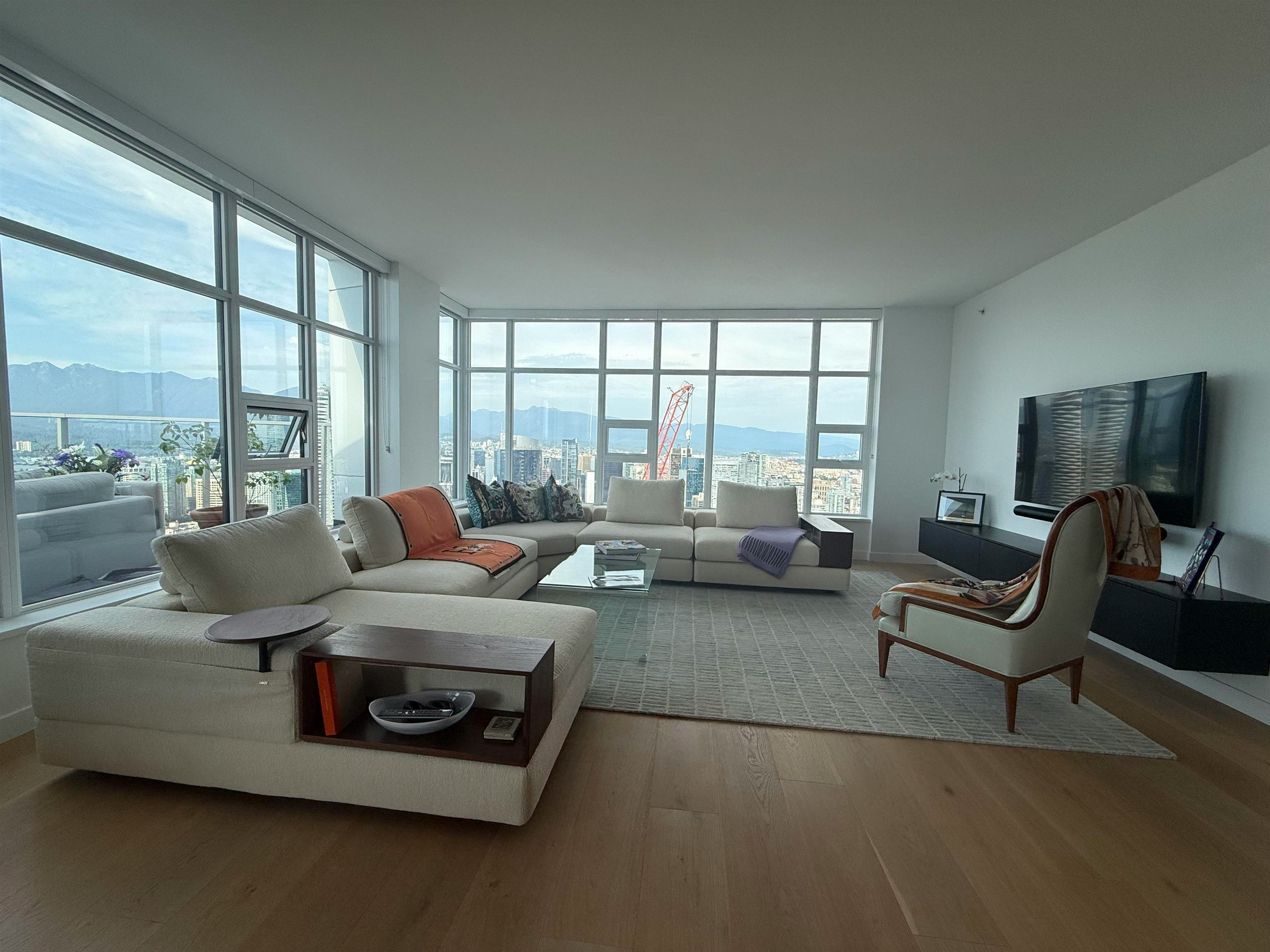 WITHHELD Withheld, Vancouver, BC, V6Z 0G7 - 12