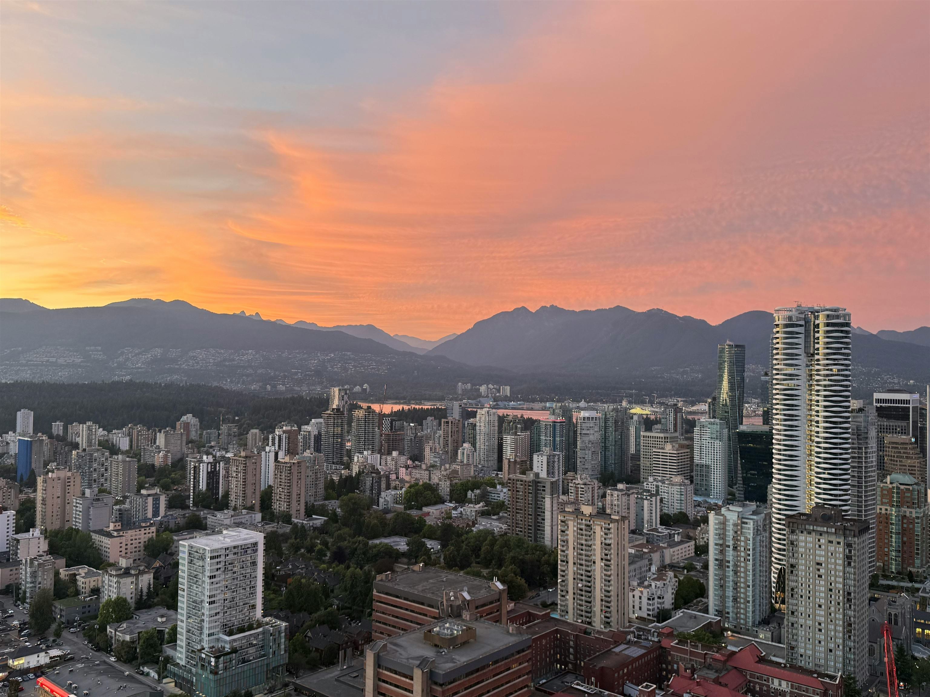 WITHHELD Withheld, Vancouver, BC, V6Z 0G7 - 36