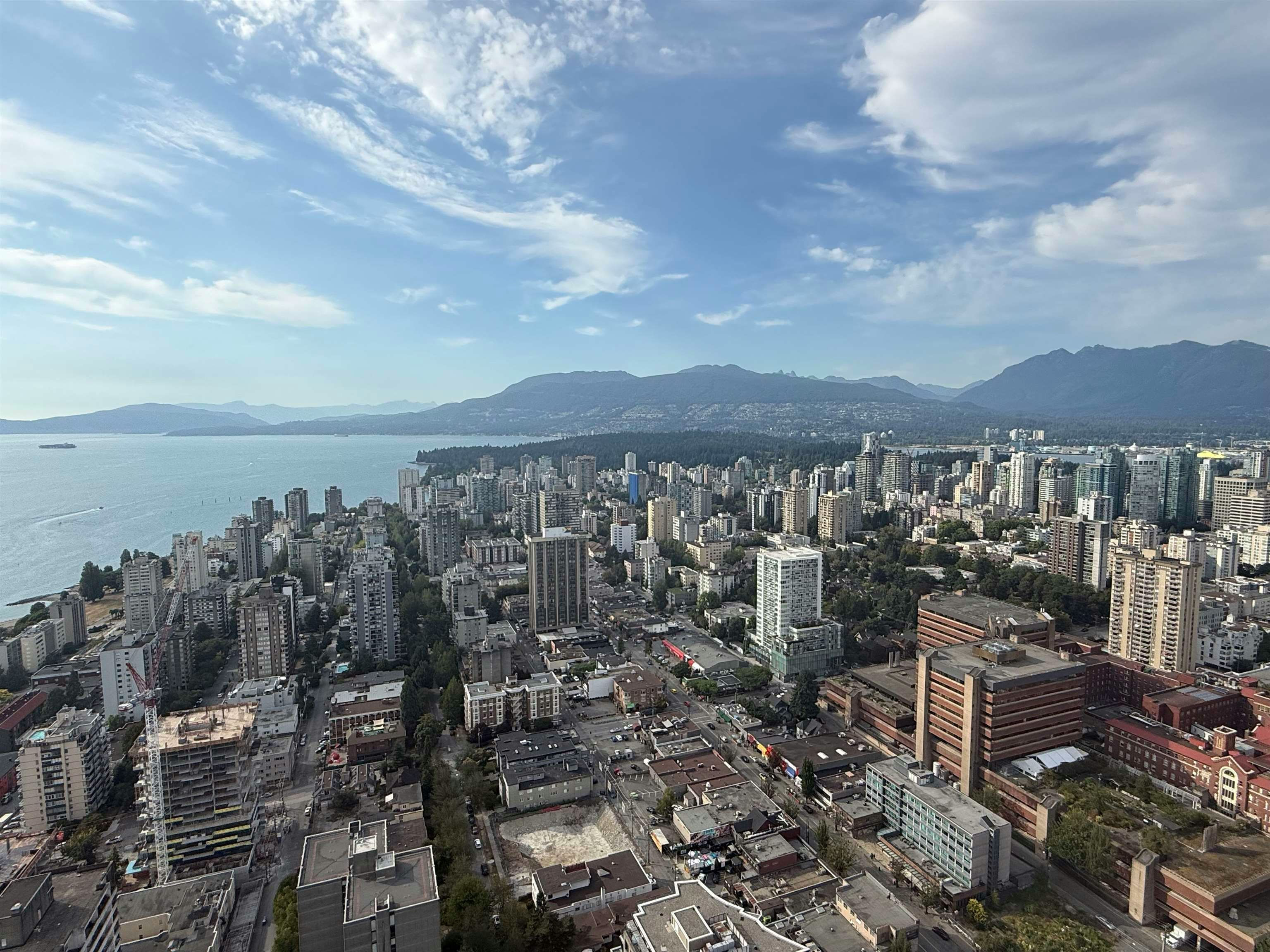 WITHHELD Withheld, Vancouver, BC, V6Z 0G7 - 31