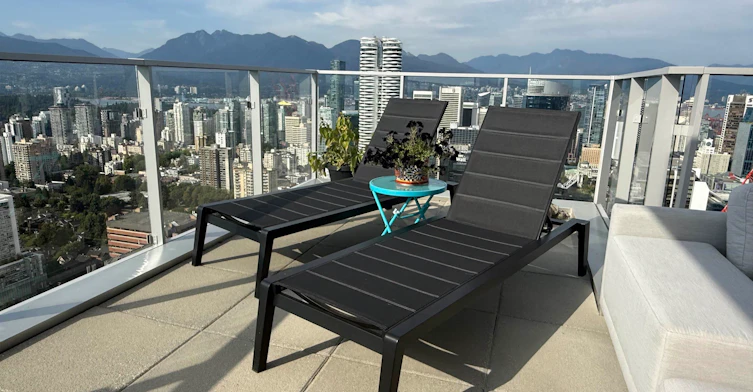 WITHHELD Withheld, Vancouver, BC, V6Z 0G7 - 25