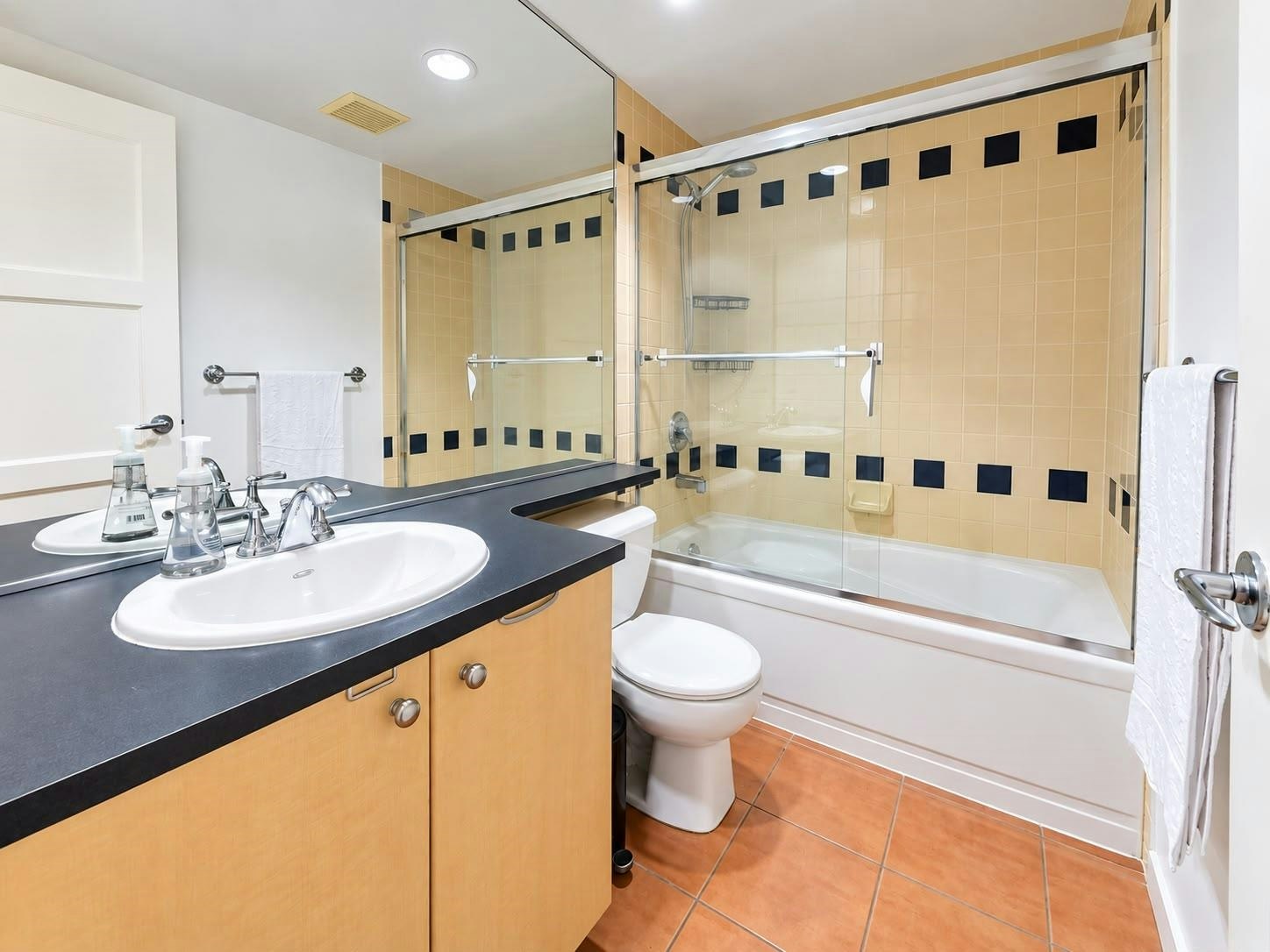 1205-819 Hamilton Street, Vancouver, BC, V6B 6M2 - 7