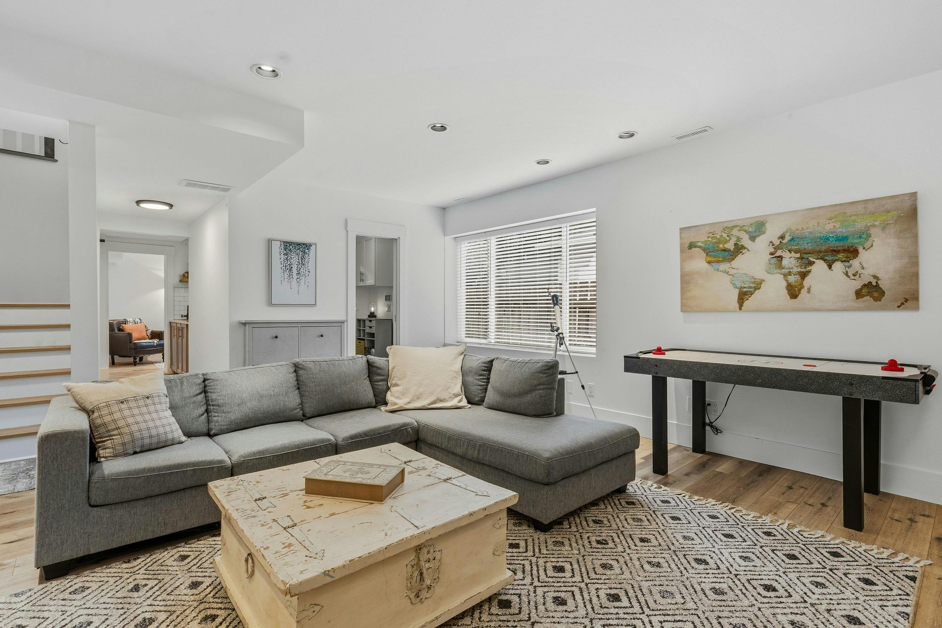 1335 Ridgewood Drive, North Vancouver, BC, V7R 1J4 - 29
