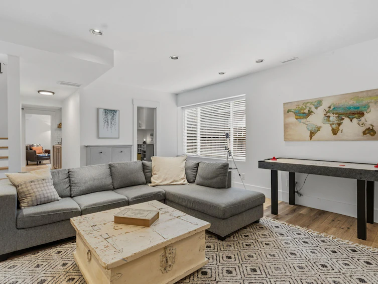 1335 Ridgewood Drive, North Vancouver, BC, V7R 1J4 - 29