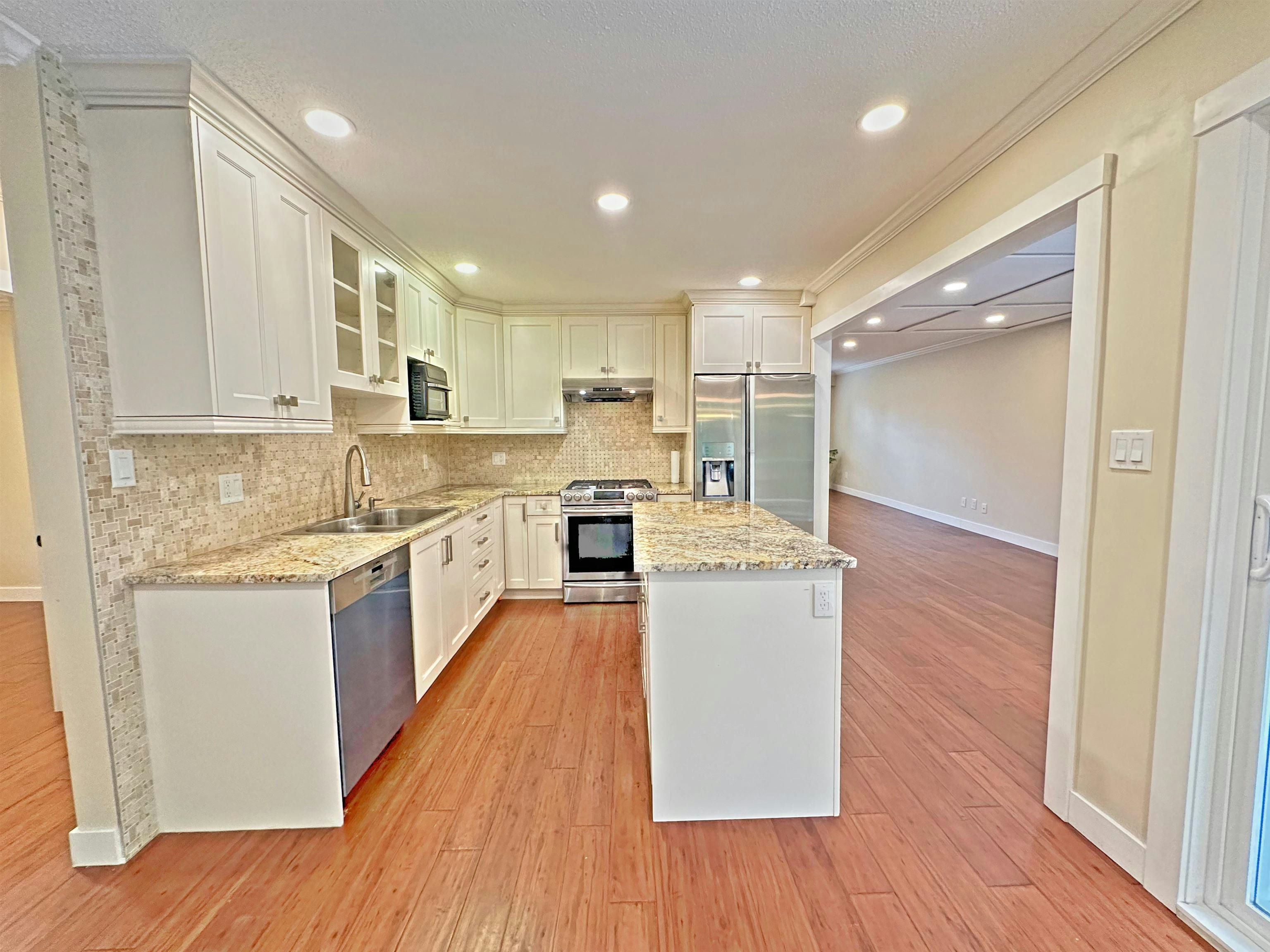 57 Glenmore Drive, West Vancouver, BC, V7S 1A5 - 7