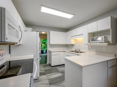 112-10250 155a Street - 2
