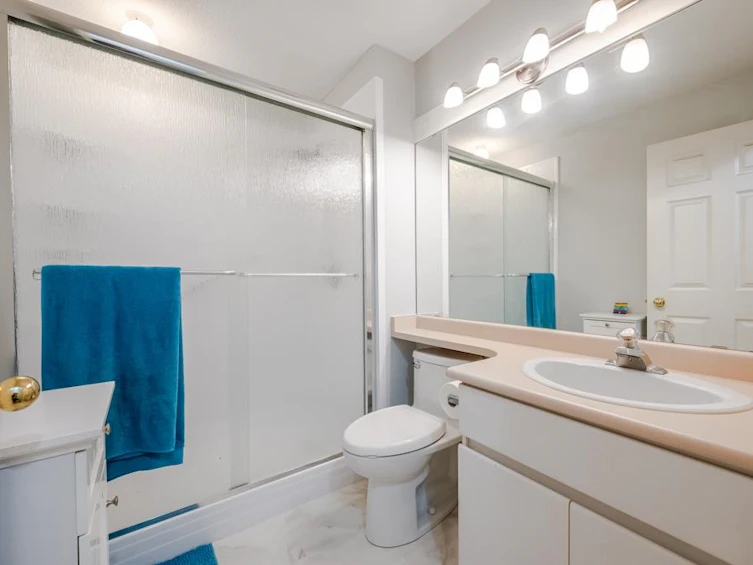 112-10250 155a Street, Surrey, BC, V3R 4K5 - 30
