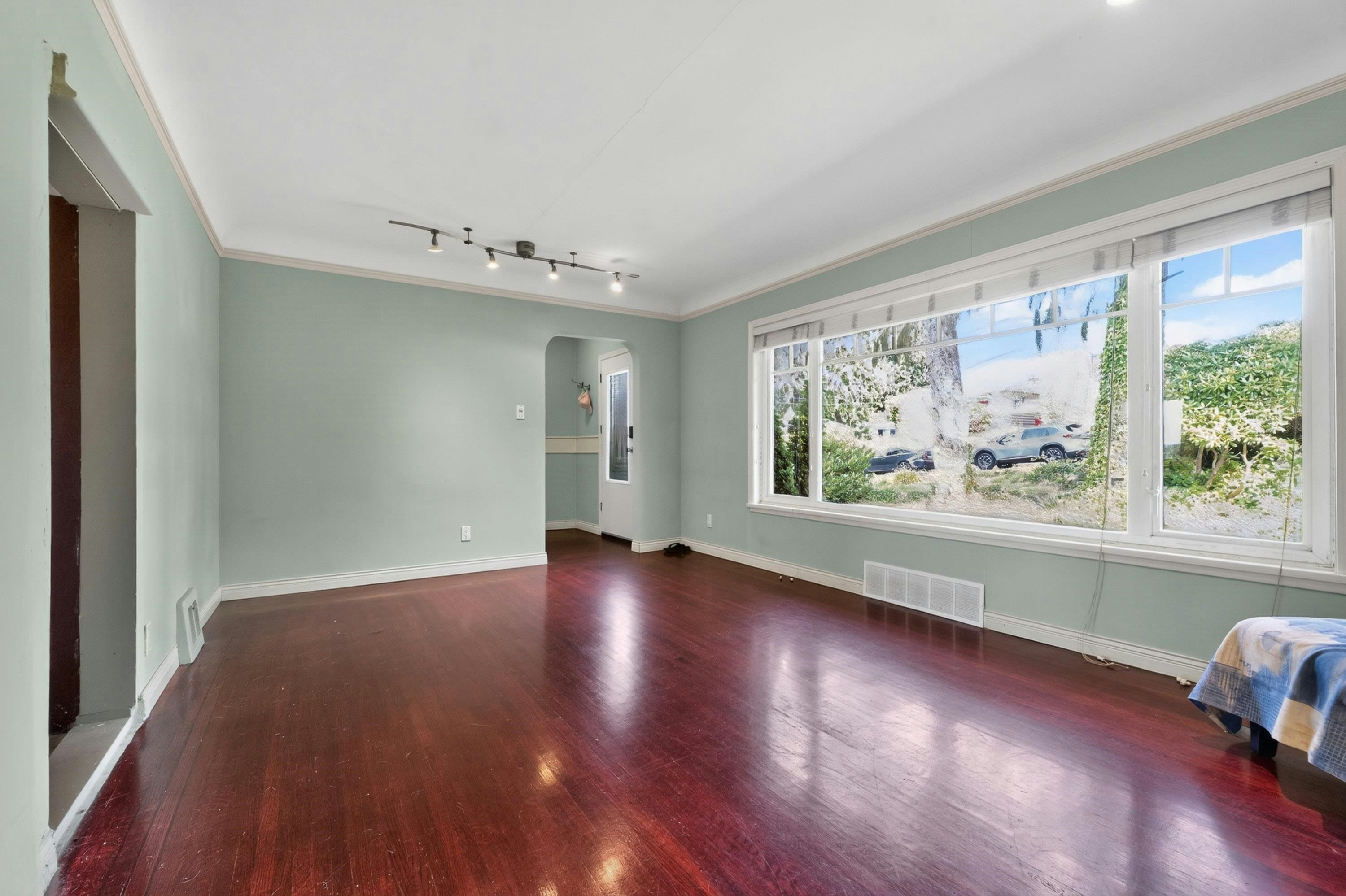 341 W 24th Street - 5