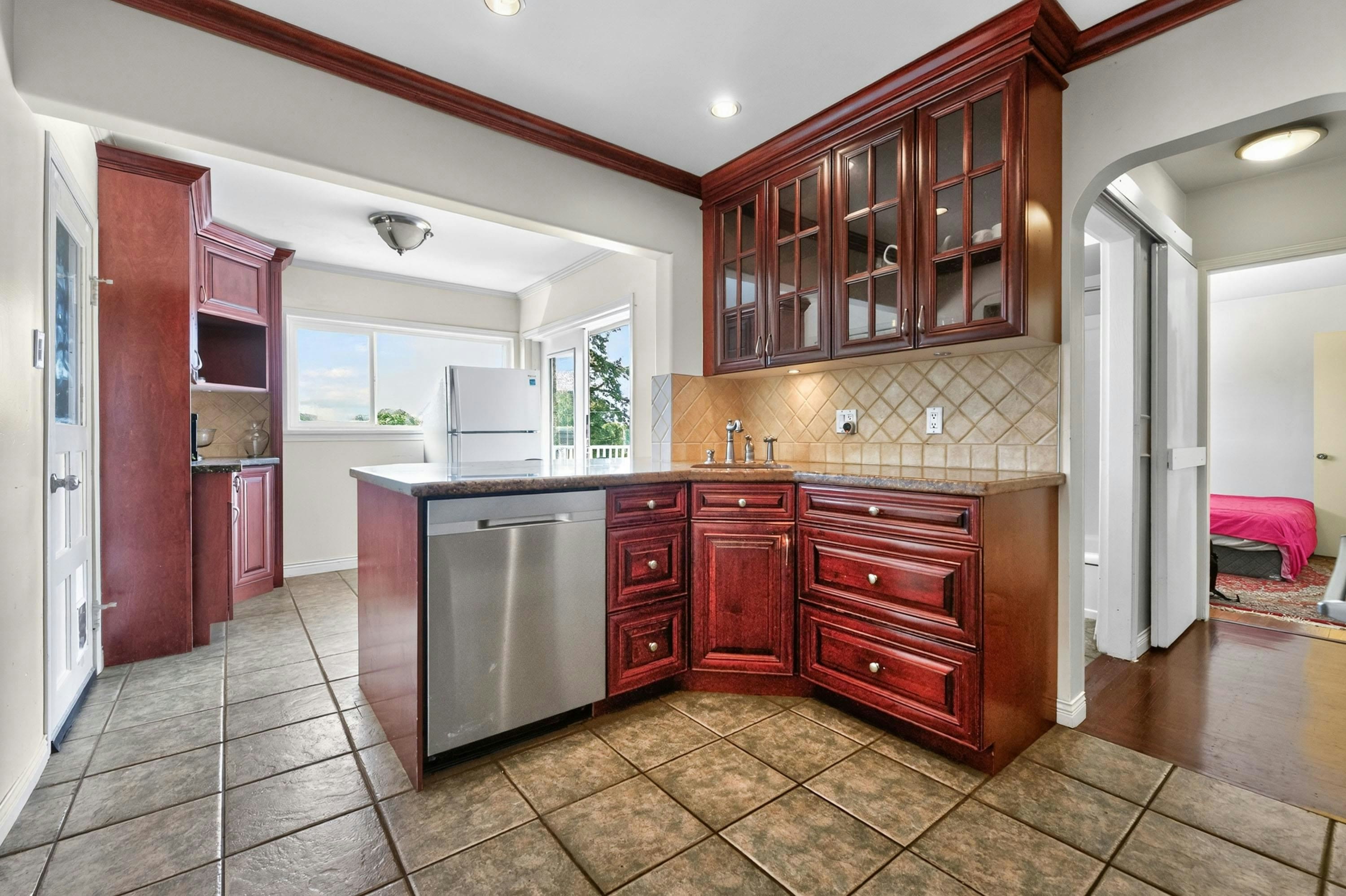 341 W 24th Street, North Vancouver, BC, V7M 2C7 - 8
