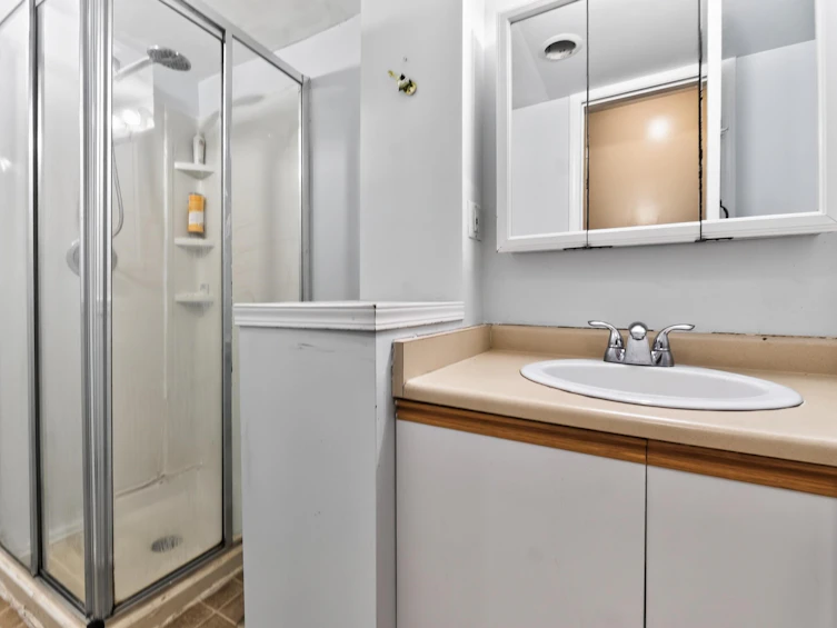 341 W 24th Street, North Vancouver, BC, V7M 2C7 - 26
