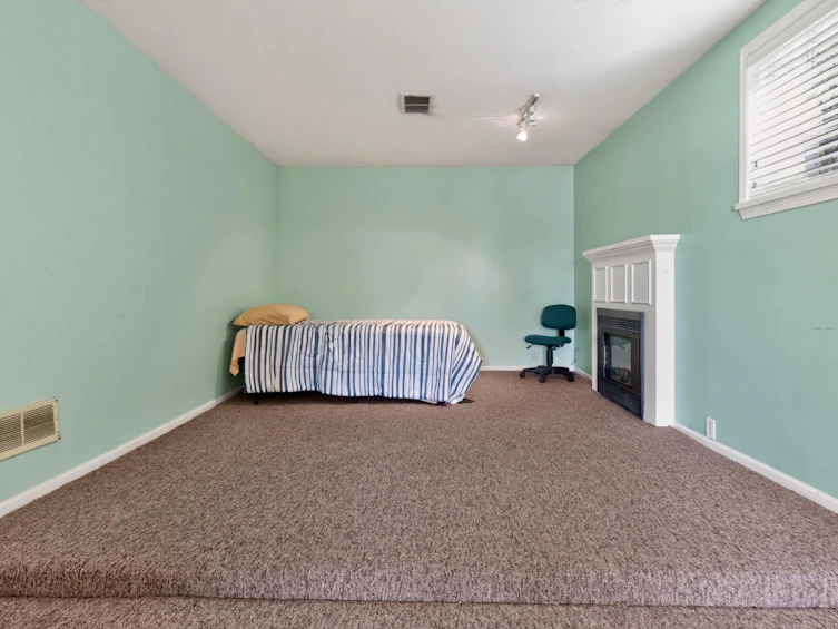 341 W 24th Street, North Vancouver, BC, V7M 2C7 - 21
