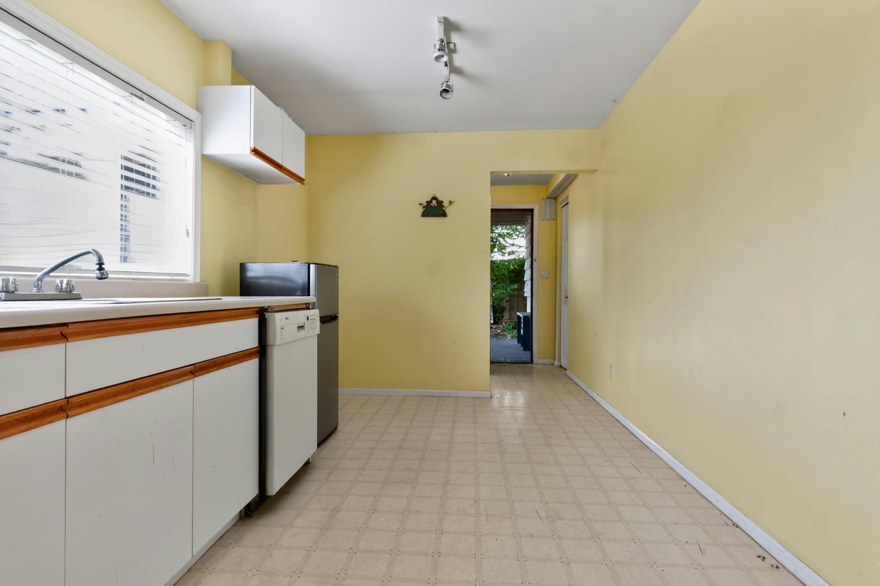 341 W 24th Street, North Vancouver, BC, V7M 2C7 - 23