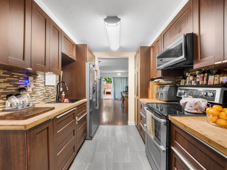 132-7476 138 Street, Surrey, BC, V3W 6G4