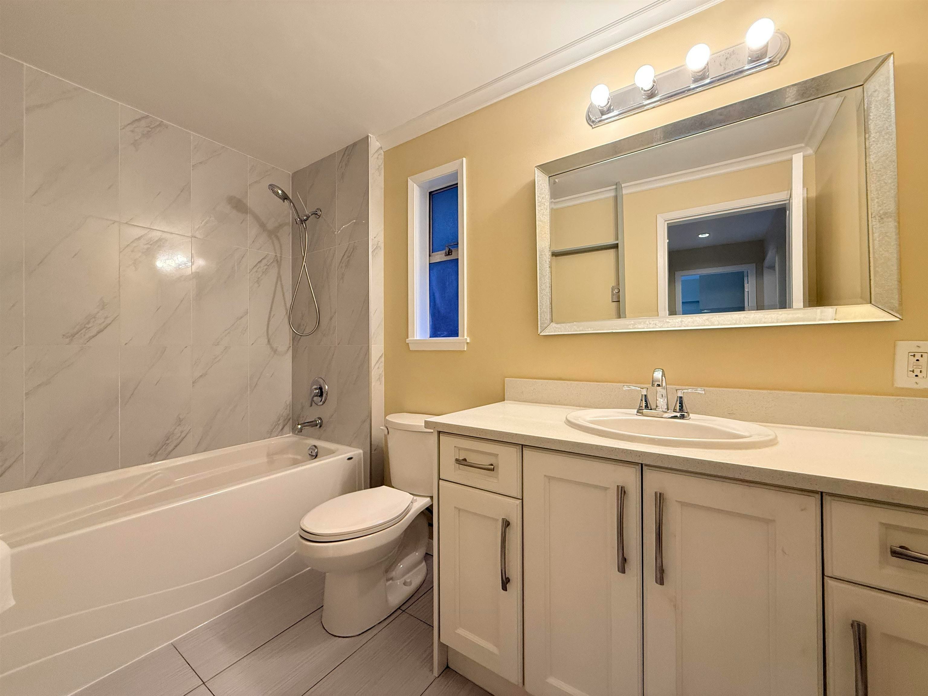 111 Bonnymuir Drive, West Vancouver, BC, V7S 1L4 - 17