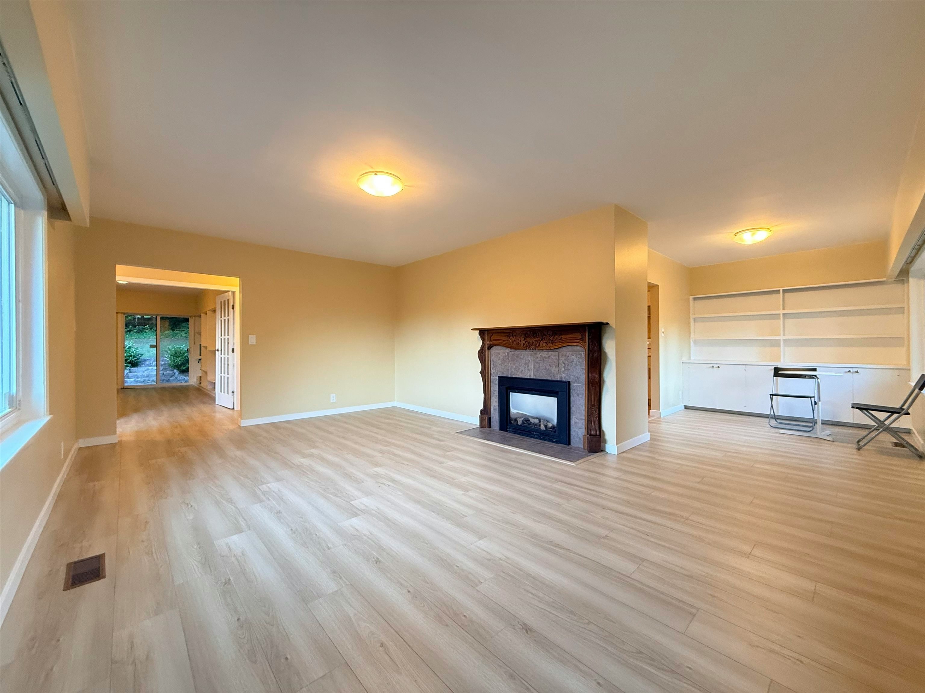 111 Bonnymuir Drive, West Vancouver, BC, V7S 1L4 - 2