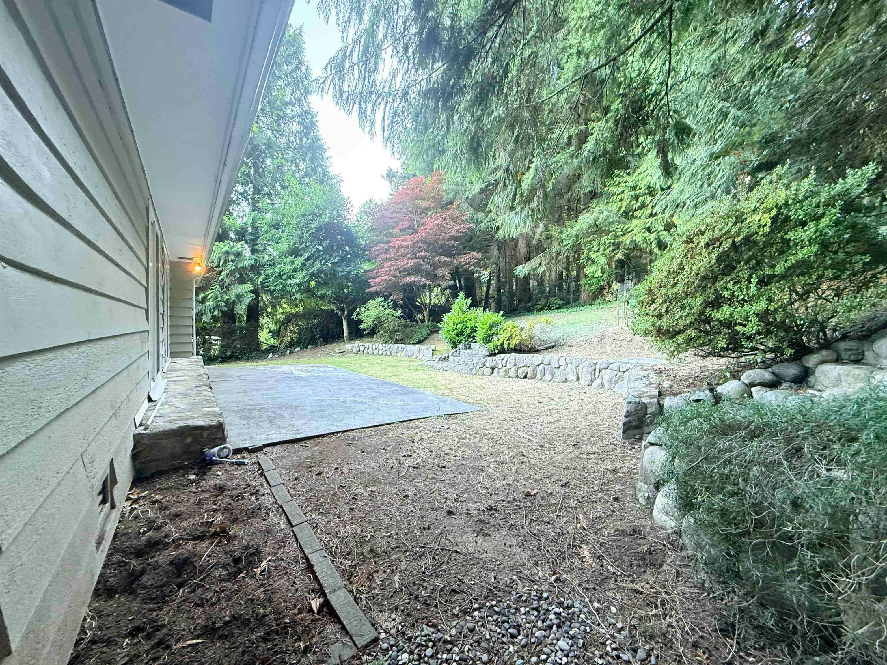 111 Bonnymuir Drive, West Vancouver, BC, V7S 1L4 - 22