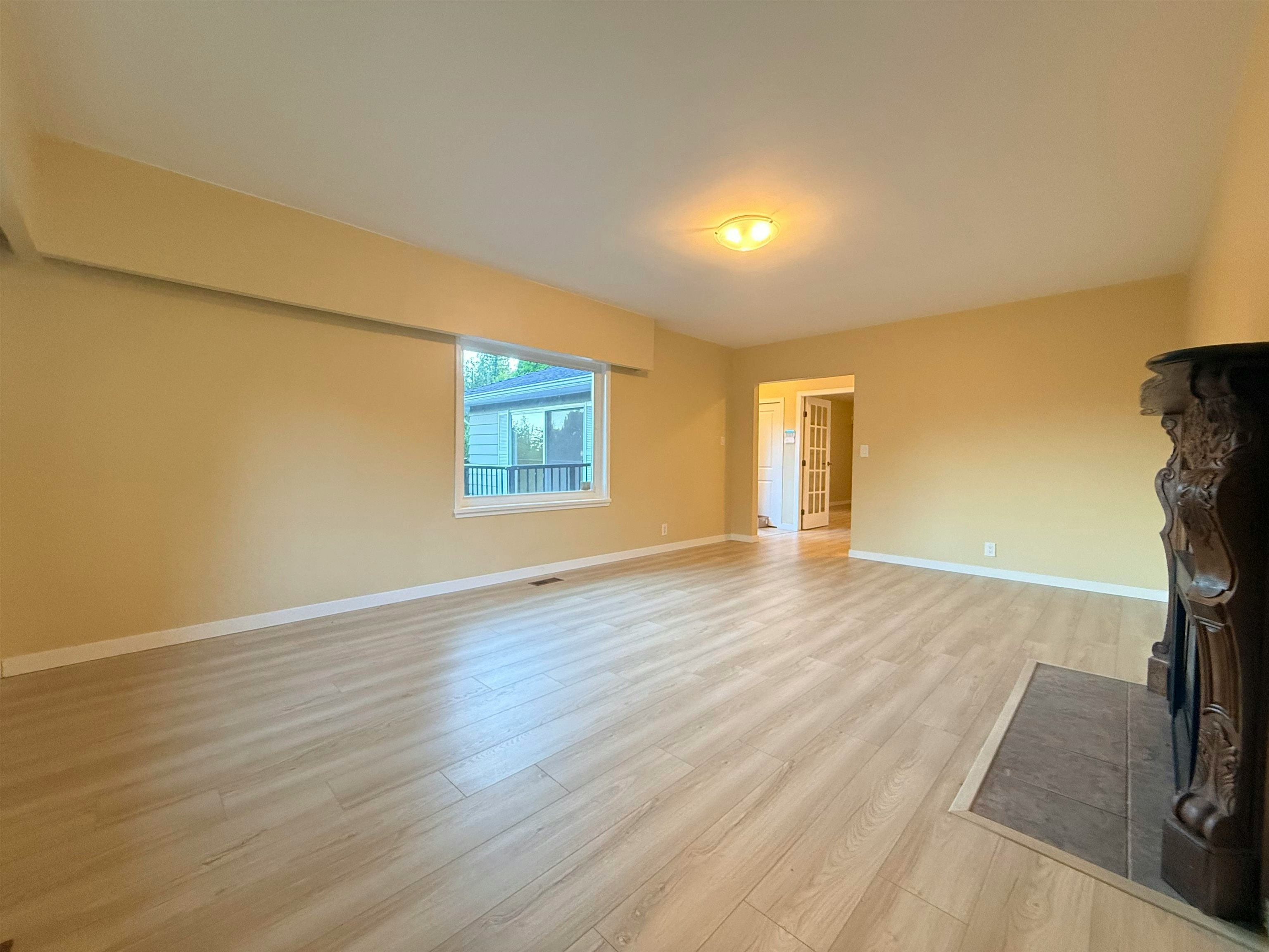 111 Bonnymuir Drive, West Vancouver, BC, V7S 1L4 - 4