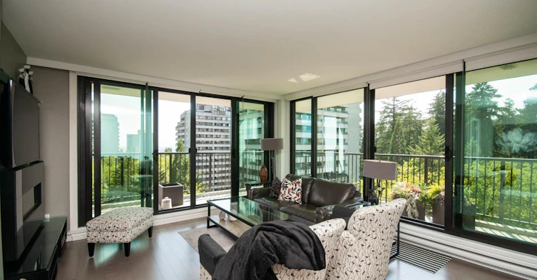 1006-4165 Maywood Street, Burnaby, BC, V5H 3E3